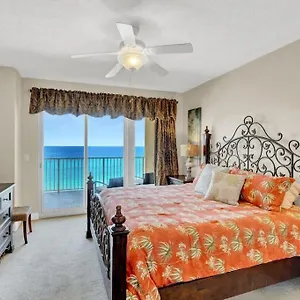 Apartment Treasure Island 707 - Gulf Front, Sunset Views, Heated Pool & Hot Tub!, Panama City Beach
