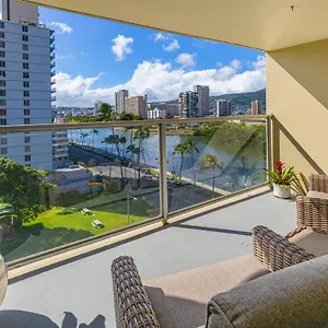  Apartment Beautifully Upgraded Studio Close To Waikiki Beach United States